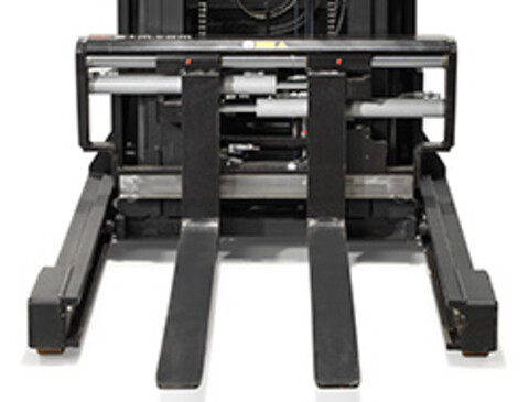 Sivusiirto-asetinlaite