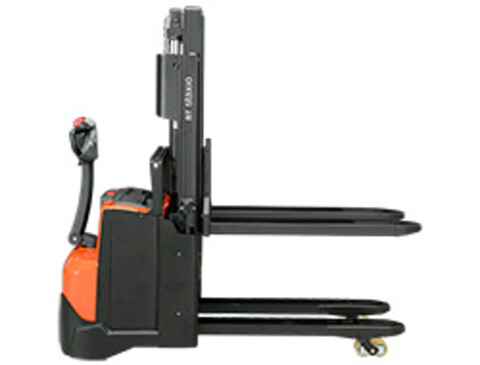 Kahden lavan yhtäaikaiseen käsittelyyn